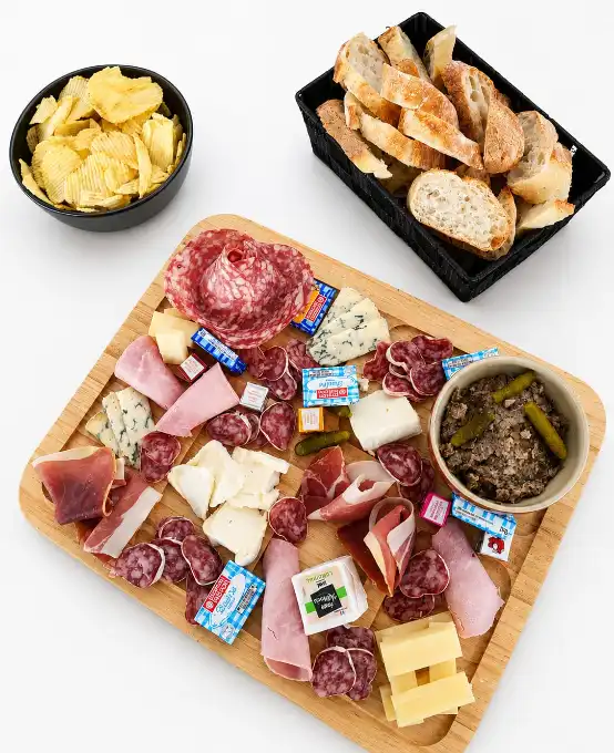 Planche mixte charcuteries et fromages